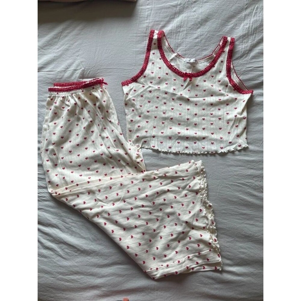 Love & Lazy Days Juniors Pajama Set Large Pink Hearts Lace Trim Capri Pants